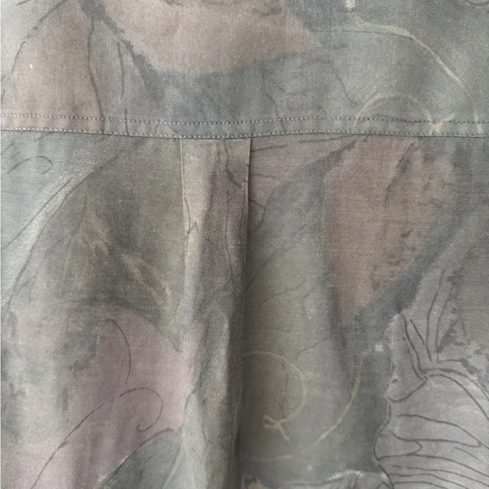 Abstract Patterned Button-Up Shirt - Picture 4 of 4